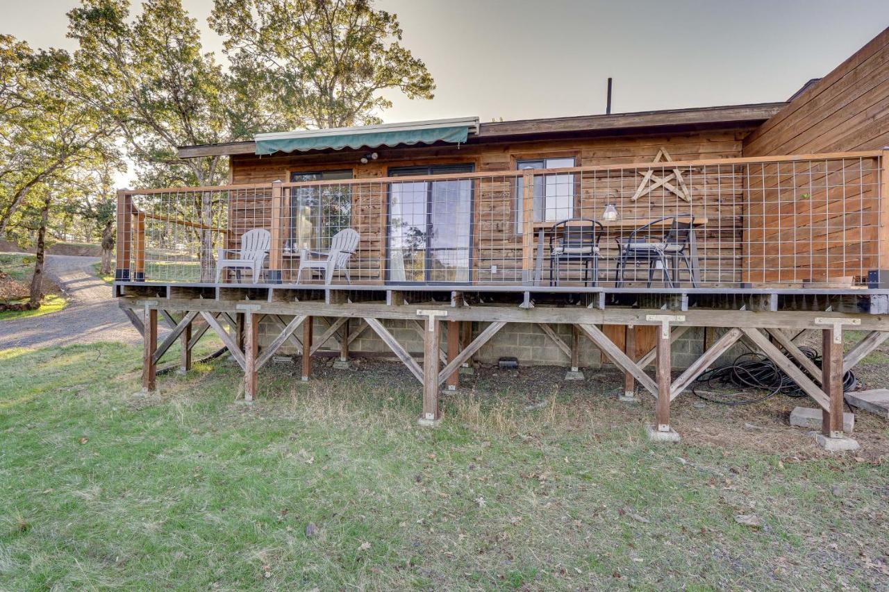 Cozy Central Point Bungalow On Working Winery! Экстерьер фото